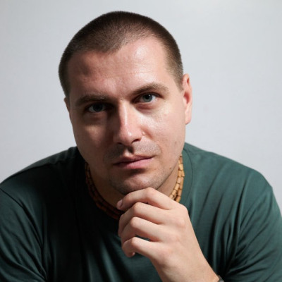 Василий Фролов