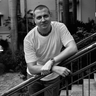 Василий Фролов